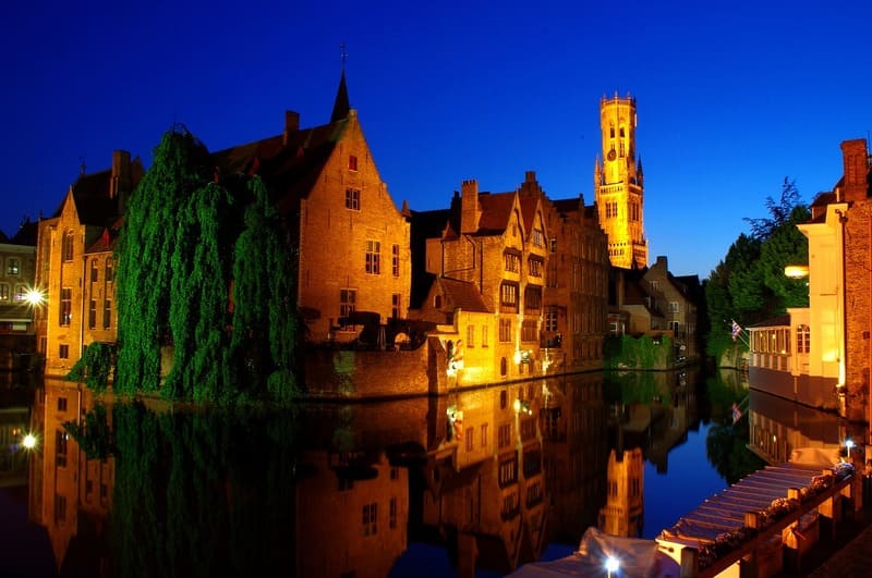 ville avec des canaux - Bruges la venise du nord
