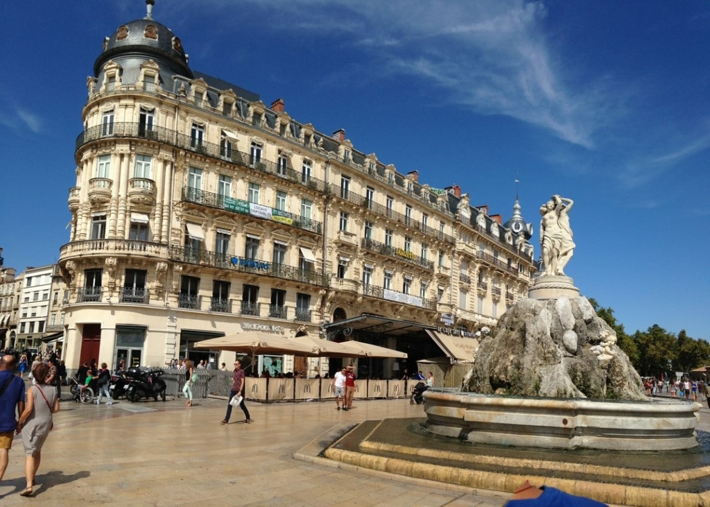 Place de la comédie - que faire à montpellier