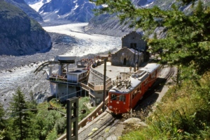Train du Montenvers vers la Mer de Glace depuis Chamonix