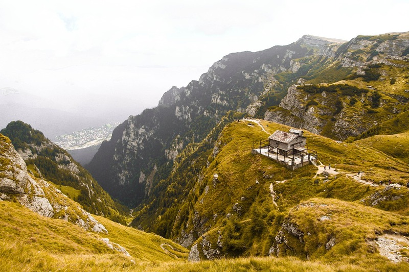 trail en roumanie montagne