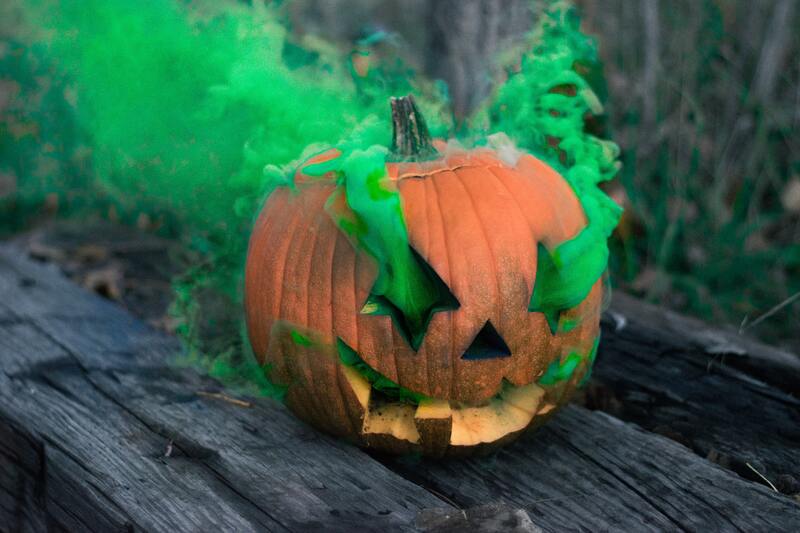 Citrouille fulminant de gaz vert - halloween