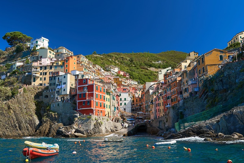 Cinque Terre - maisons colorées et mer