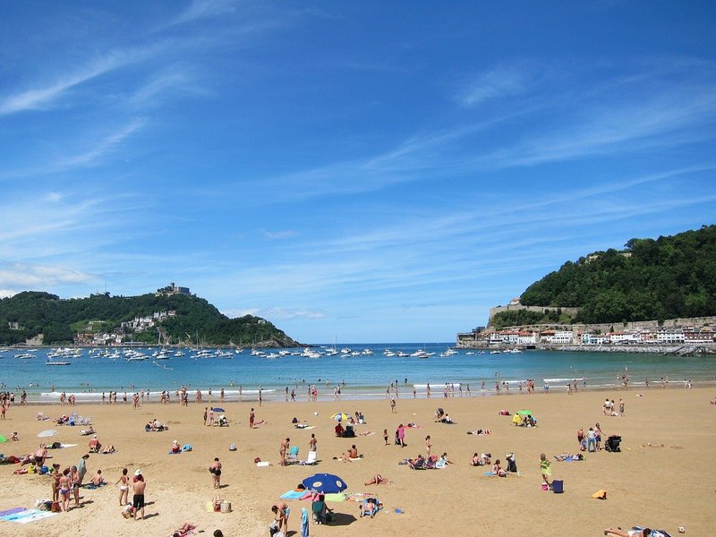 plage de san sebastian en espagne