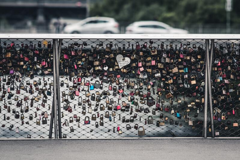 pont avec cadenas amour scellé Graz en Autriche