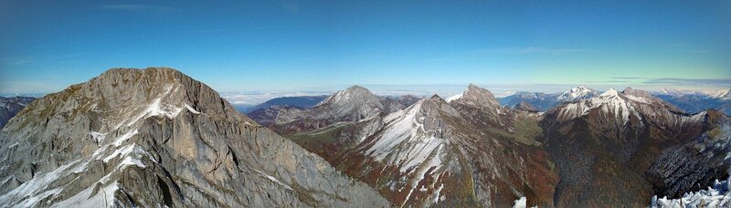 vue panoramique du massif des bauges