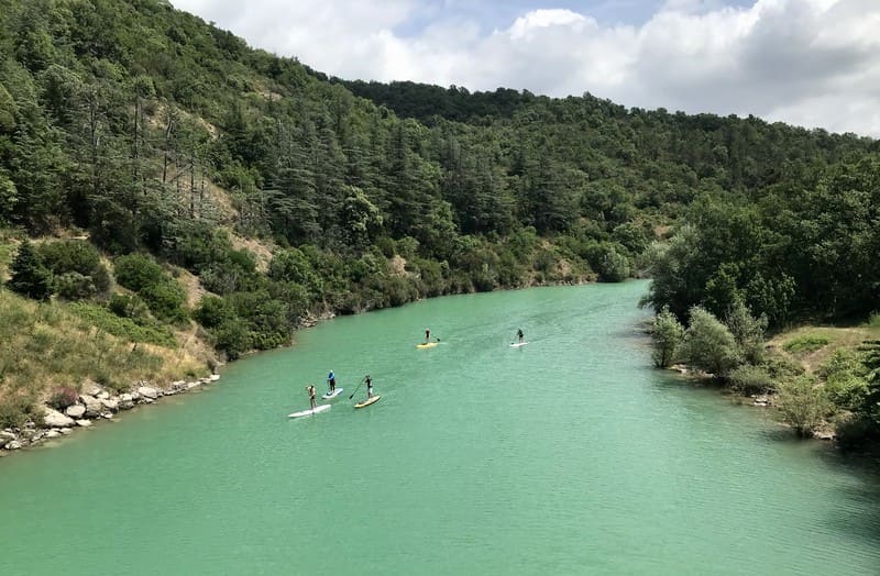 Lac de Saint Cassien - Stand Up Paddle - activité aquatique - Plus beau lac de France