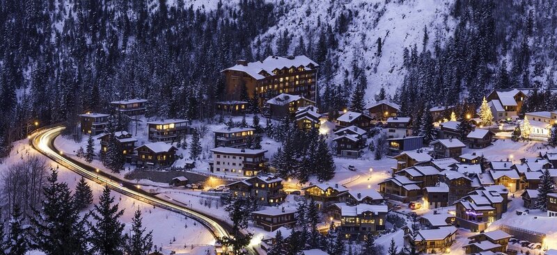 village de courchevel illuminé