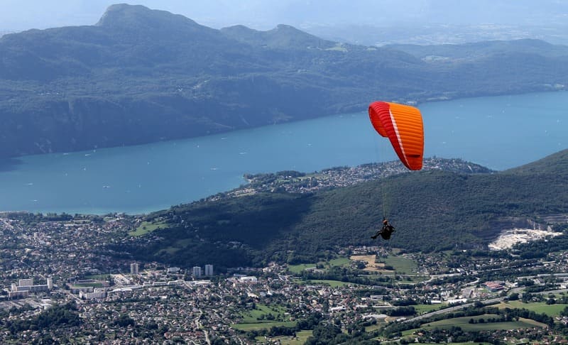 parapente lac du bourget - activité sportive