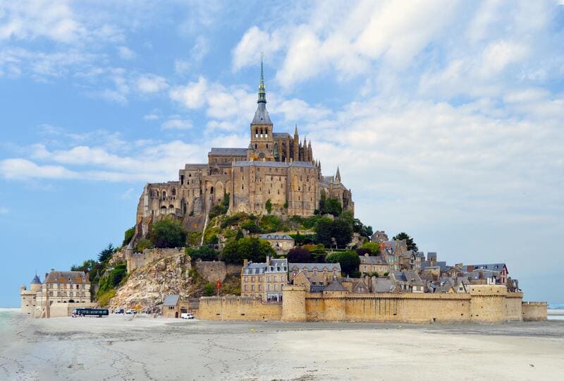 Mont Saint Michel marée basse - Normandie