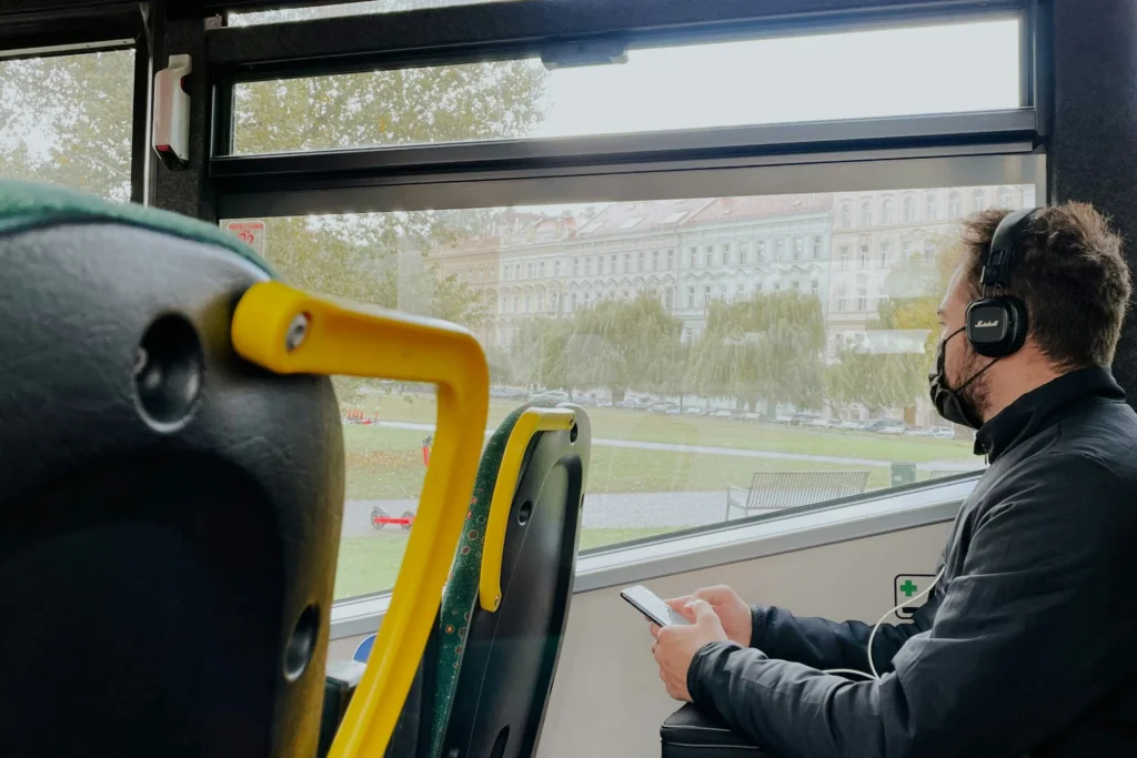 podcast bus