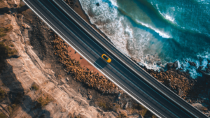 Les plus belles routes de France - Vue du dessus d'une voiture