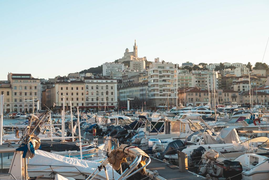 Fêtes de fin d'année uniques - noël au soleil à Marseille