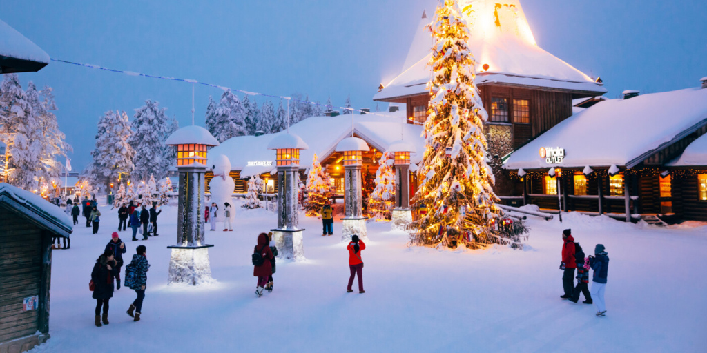 où aller à Noël ? Dans le village du Père Noël lui-même