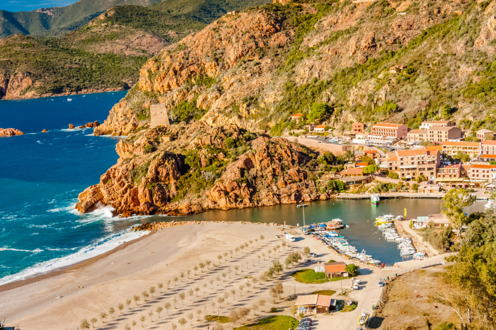 corse sud plage falaise