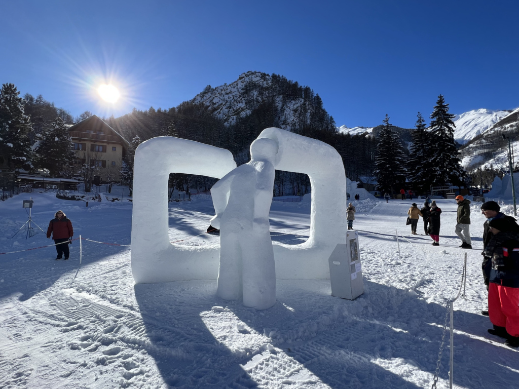 sculpture sur neige valloire