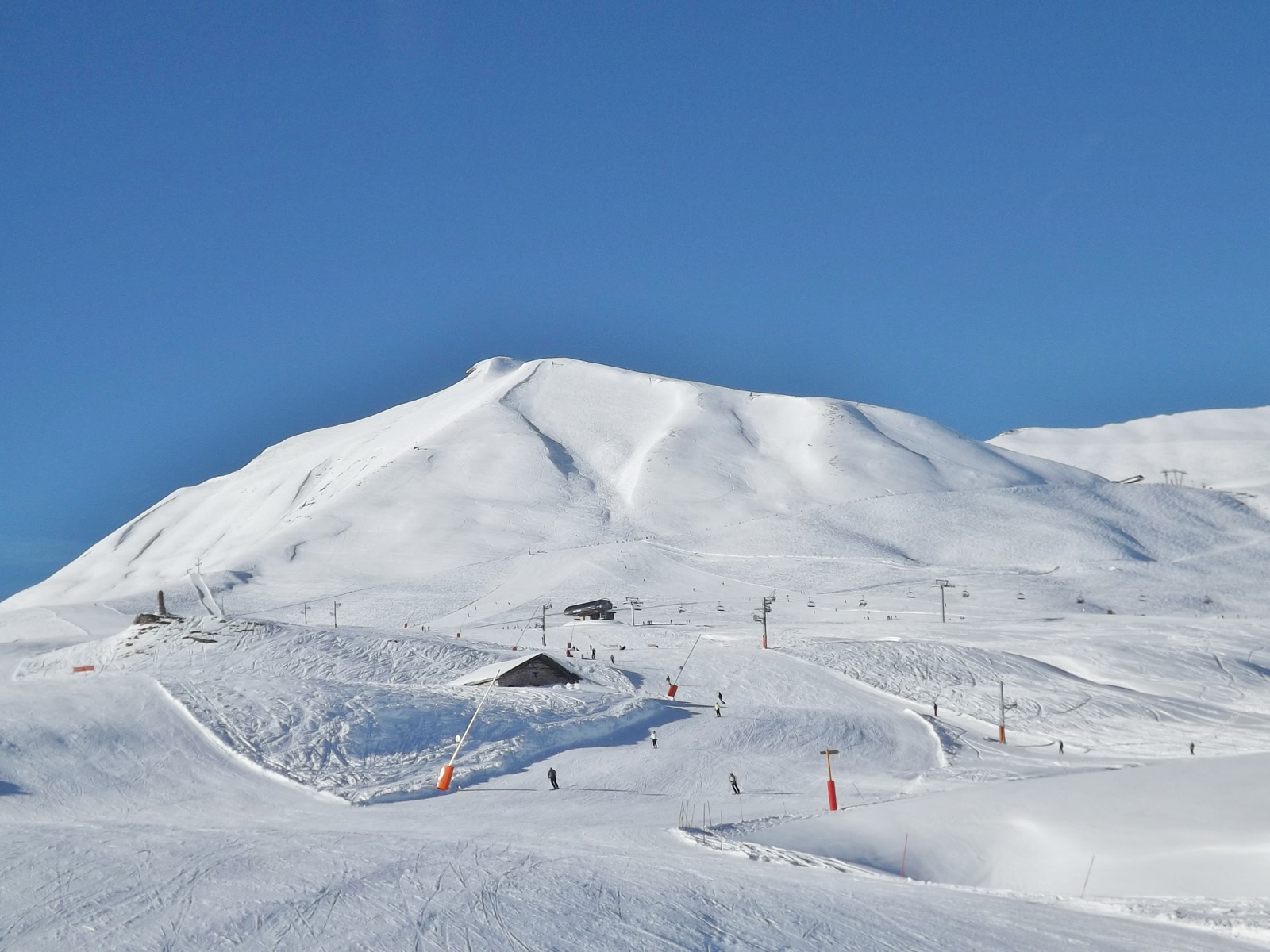 Vue du domaine skiable des Contamines-Montjoie