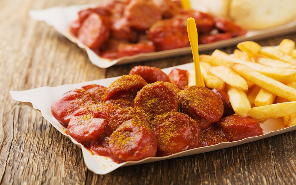 Où partir en mars 2022 ? currywurst saucisse curry frites