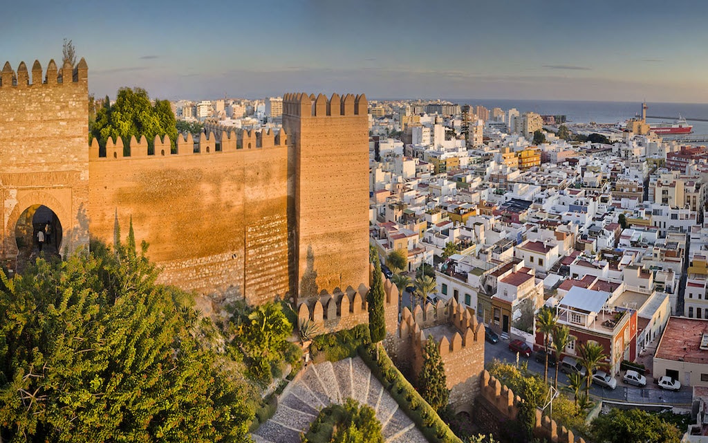 Où partir en mars 2019 ? Alcazaba Malaga panorama