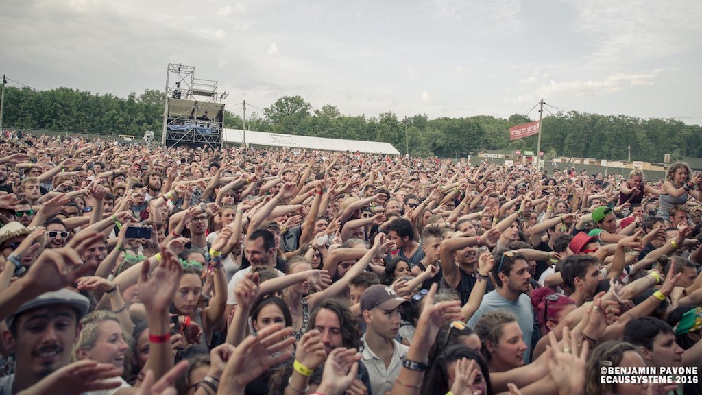 tictacgreen : notre label pour participer au développement durable festival Ecaussystème foule concert